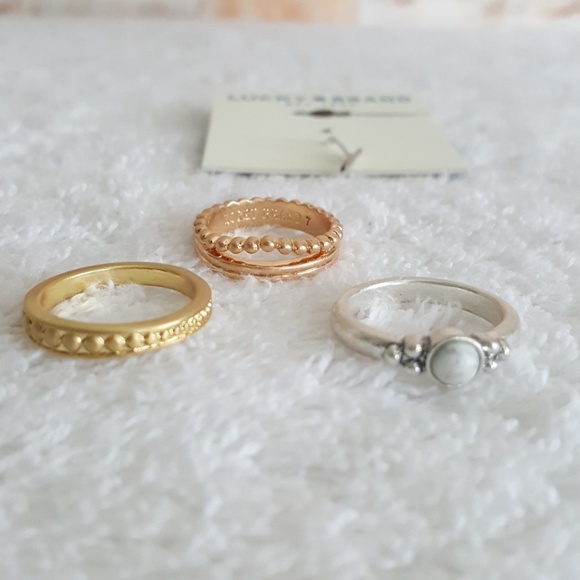 New Lucky Brand Tri-Tone Ring Set (3) - Picture 2 of 4